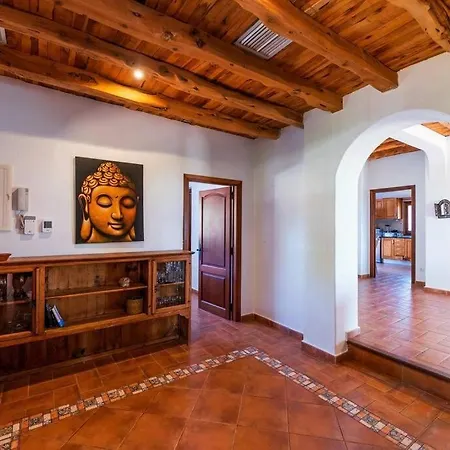 Mares: Piscina, Jardin, Barbacoa Y Gimnasio. Holiday home *