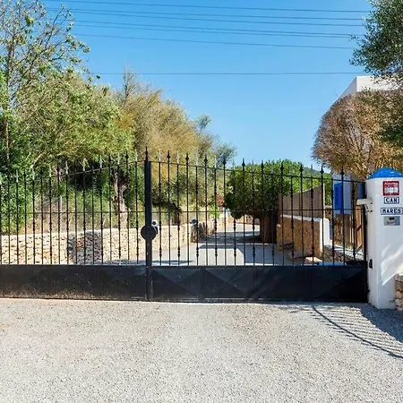 Сasa de vacaciones Mares: Piscina, Jardin, Barbacoa Y Gimnasio. Santa Eulalia del Río