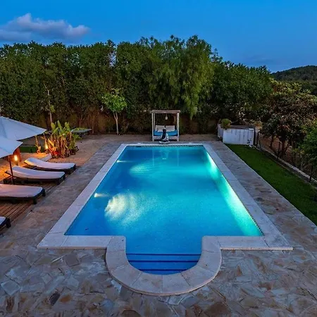 Mares: Piscina, Jardin, Barbacoa Y Gimnasio. Santa Eulalia del Río